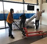 球员的出色表现得到教练团队的赞扬()