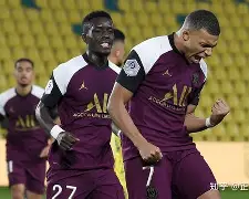 利orient逆转巴黎FC，取得宝贵三分(里内特争议言论迅速传播)