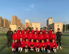 前国米队长加盟中甲球队成为球员兼教练() 前国米队长加盟中甲球队成为球员兼教练()